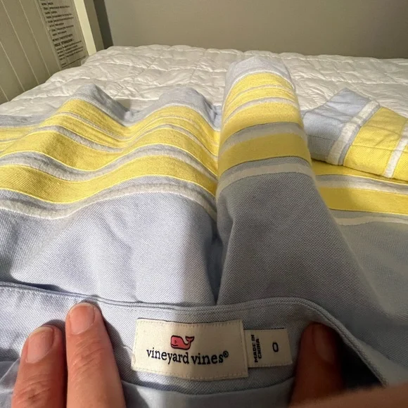 Vineyard Vines mini skirt - Picture 4 of 5